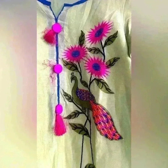 Kurti/Anarkali with beautiful embroidery - Picture 2 of 6